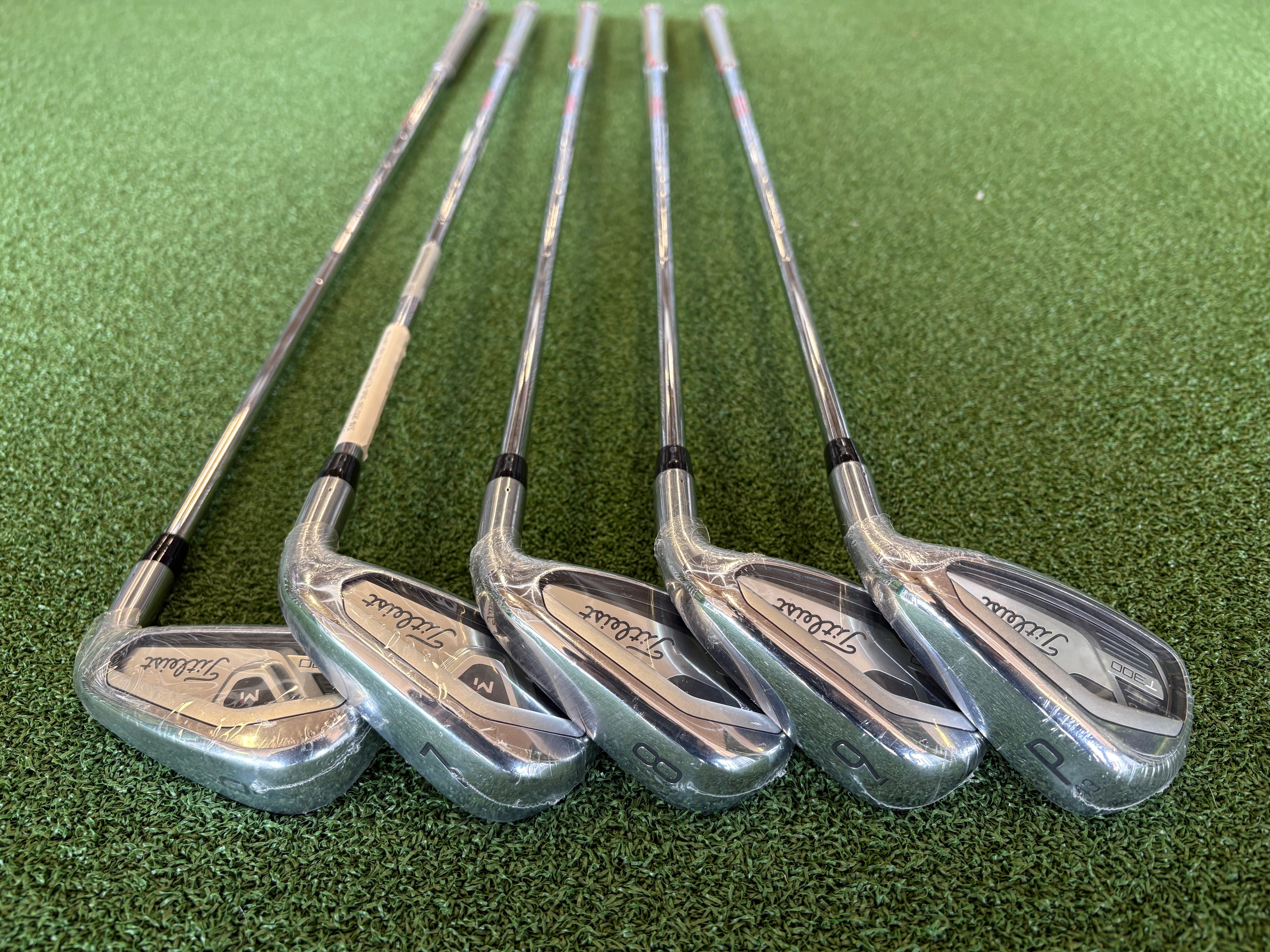 New* 2021 Titleist T300 6-9, Pw Iron Set