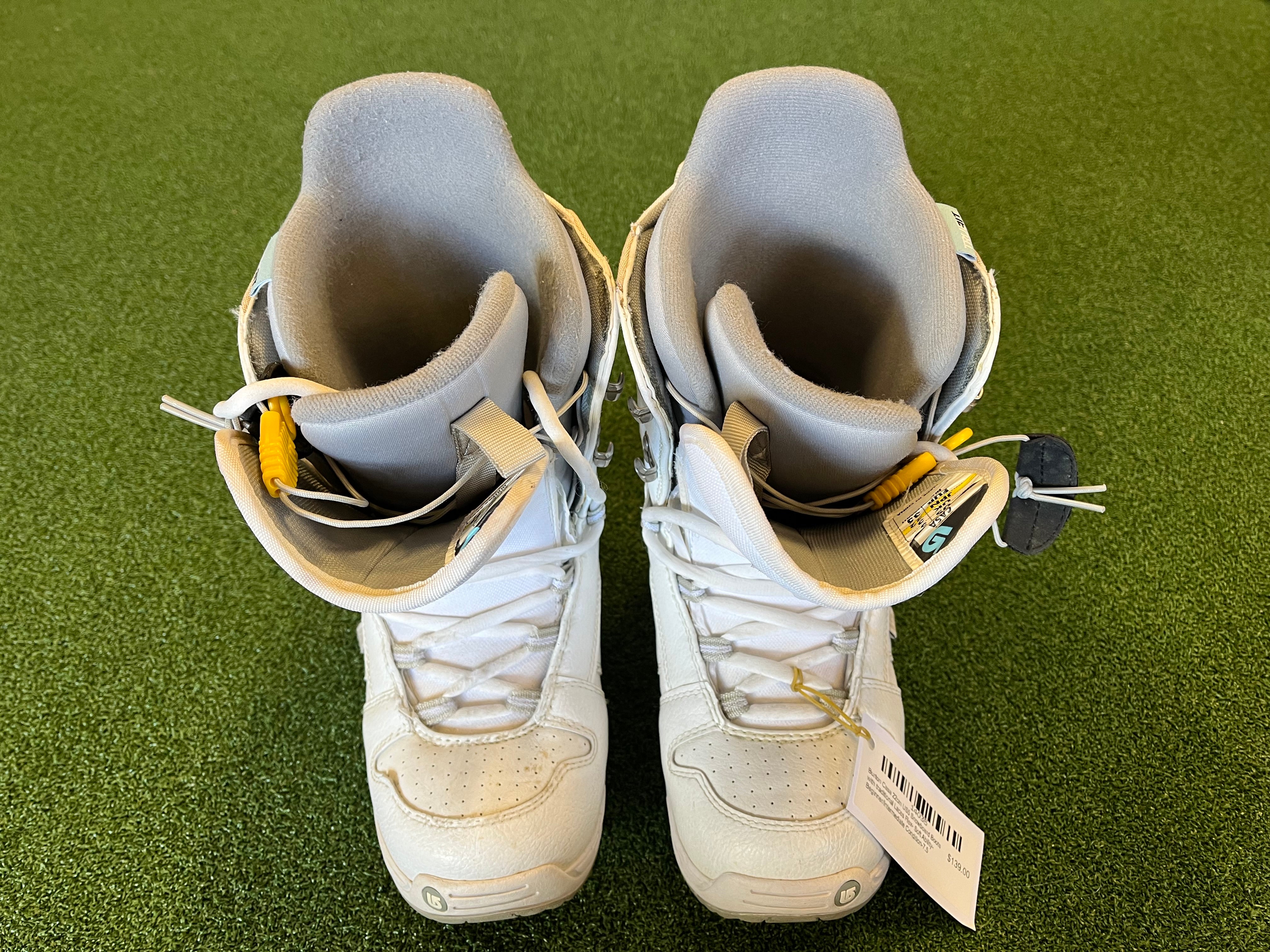 burton casa snowboard boots white Burton Casa 22cm US5 Snowboard Boots with traditional Laces