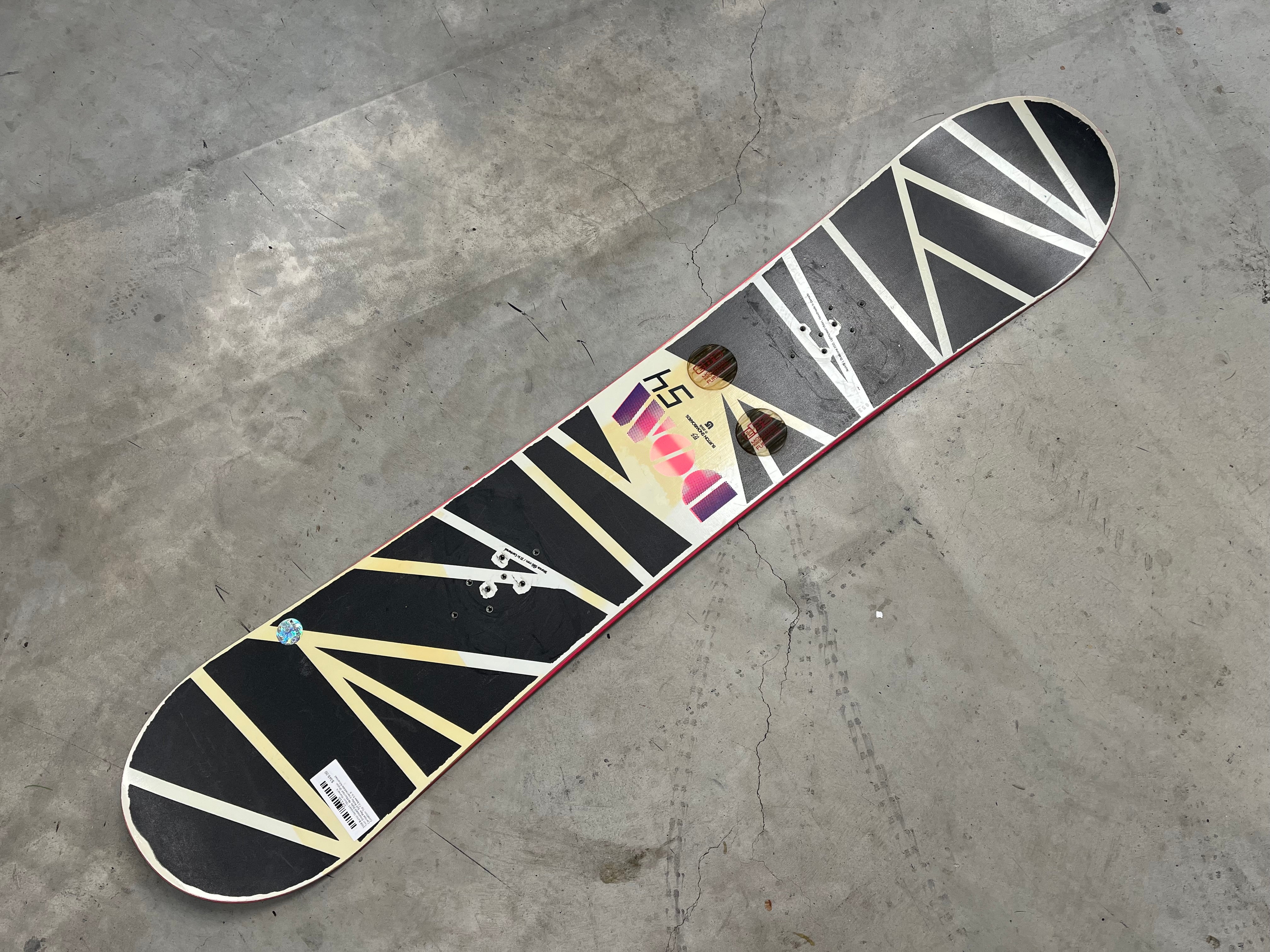 burton dominant 154 snowboard 2008 Burton Dominant 154cm Women's Twin Snowboard *Excellent Condition
