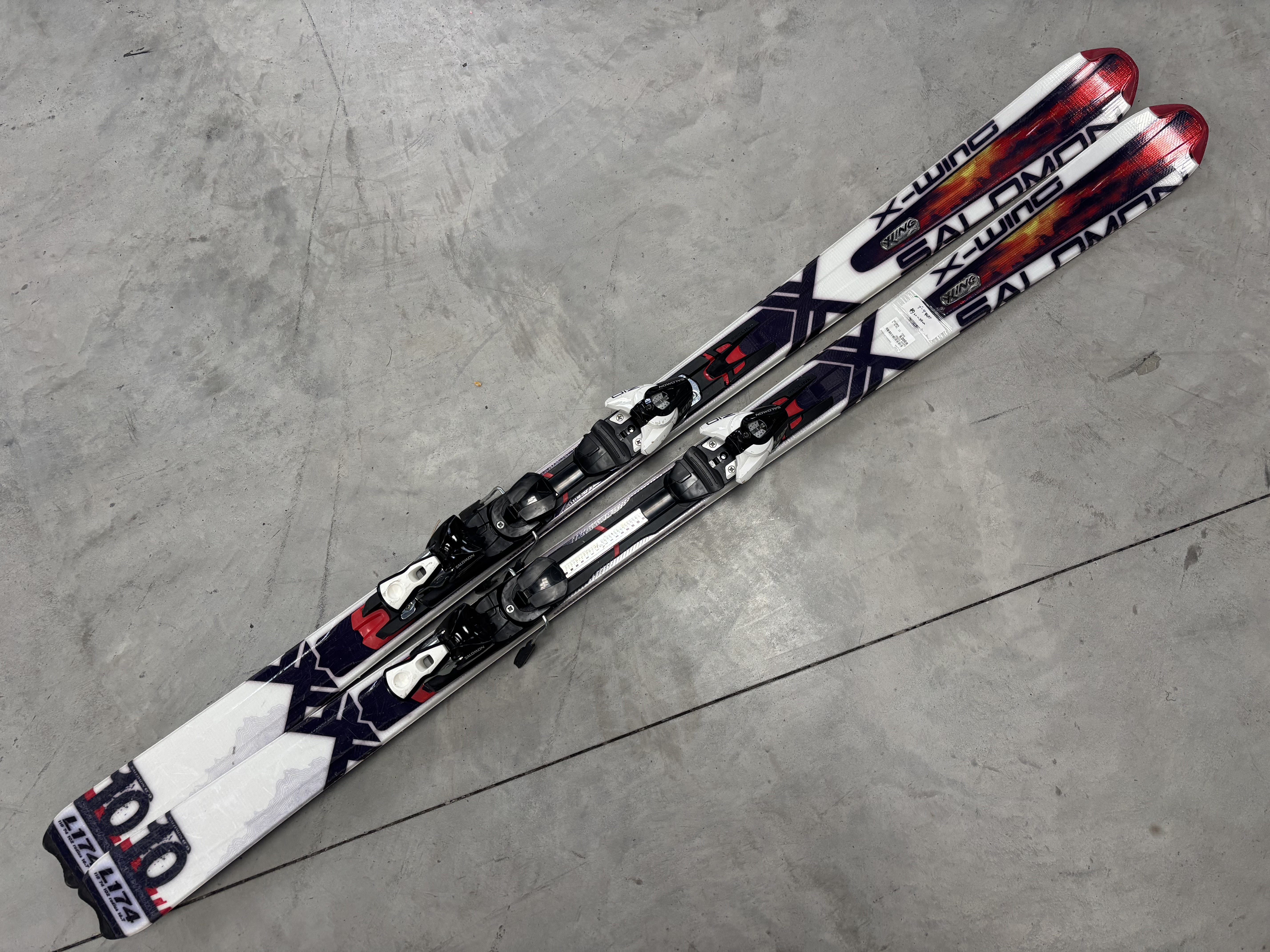 Salomon X Wing 10 Skis for All Mountain Skiing Salomon X Wing 10 Skis for All Mountain Skiing