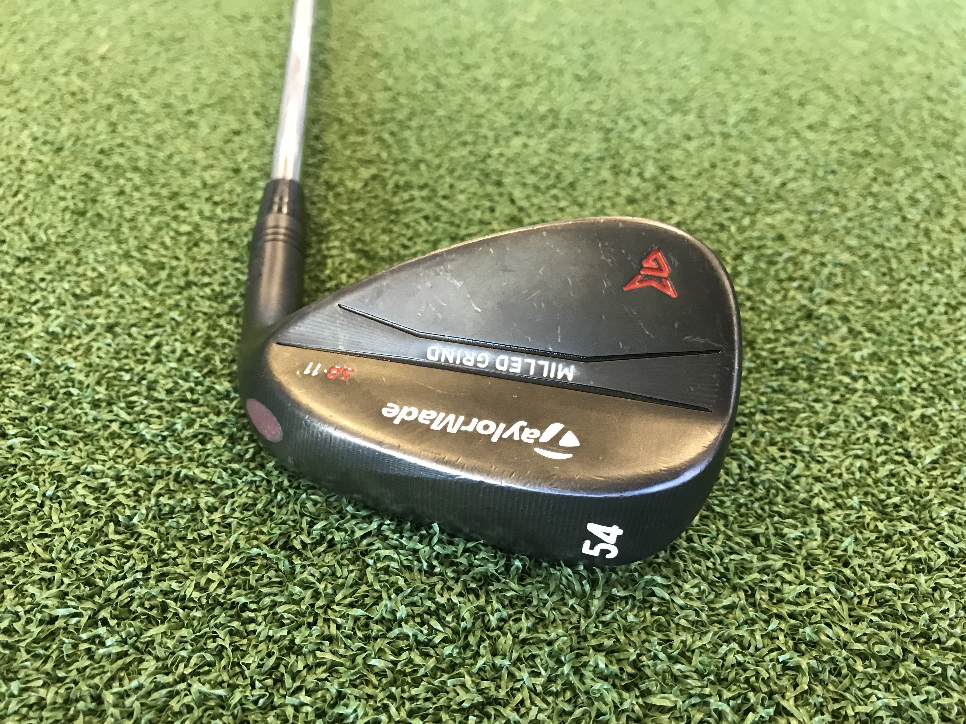 TaylorMade Milled Grind 54° Wedge - TaylorMade Milled Grind 54