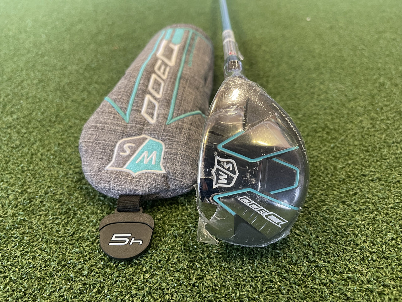 *New* Wilson D300 Ladies 31° 7 Hybrid With Headcover