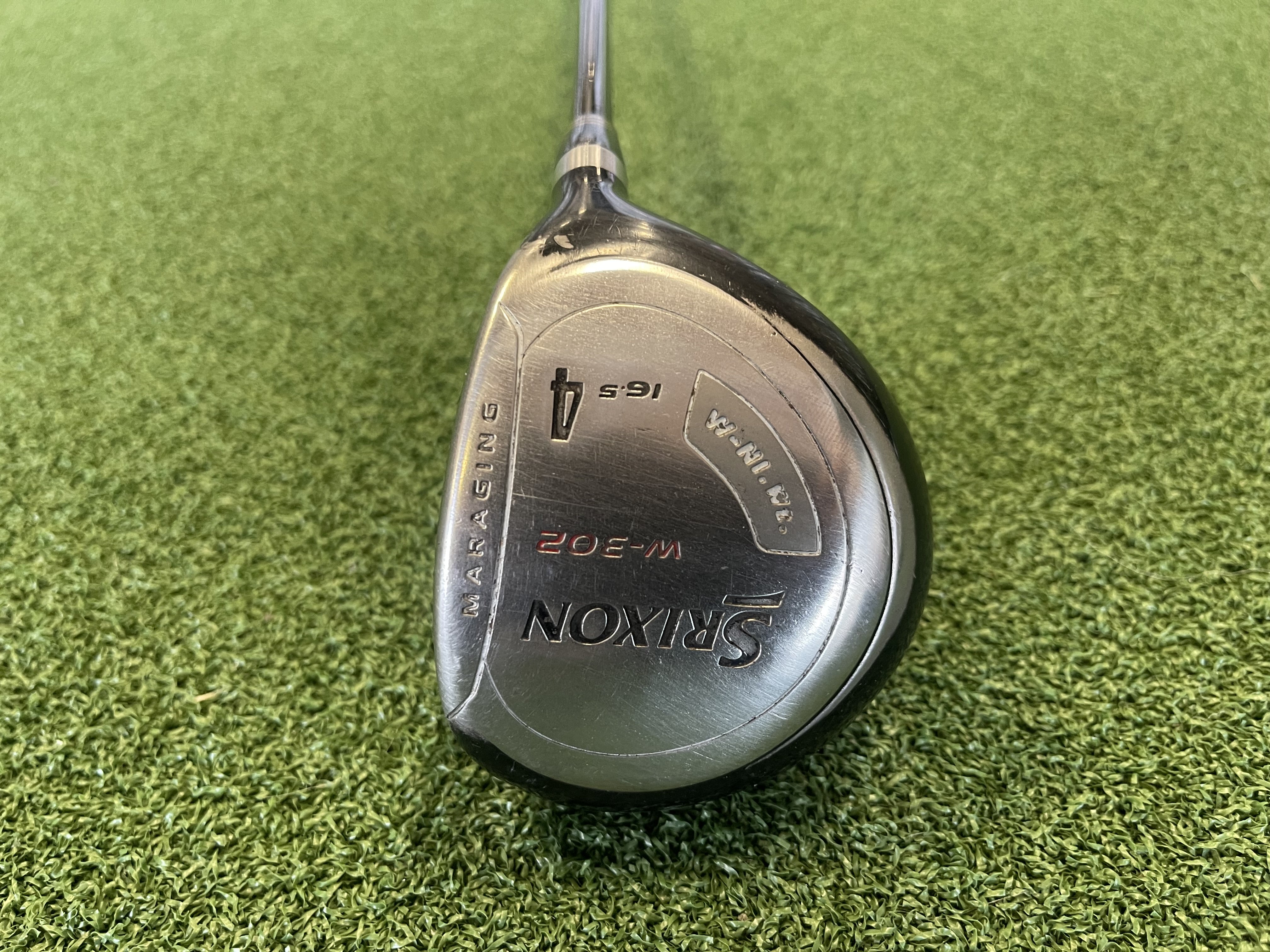 Driver Srixon W-302 Trajectory Control – 10,5° – Tige Graphite Rigide – Poignée GolfPride