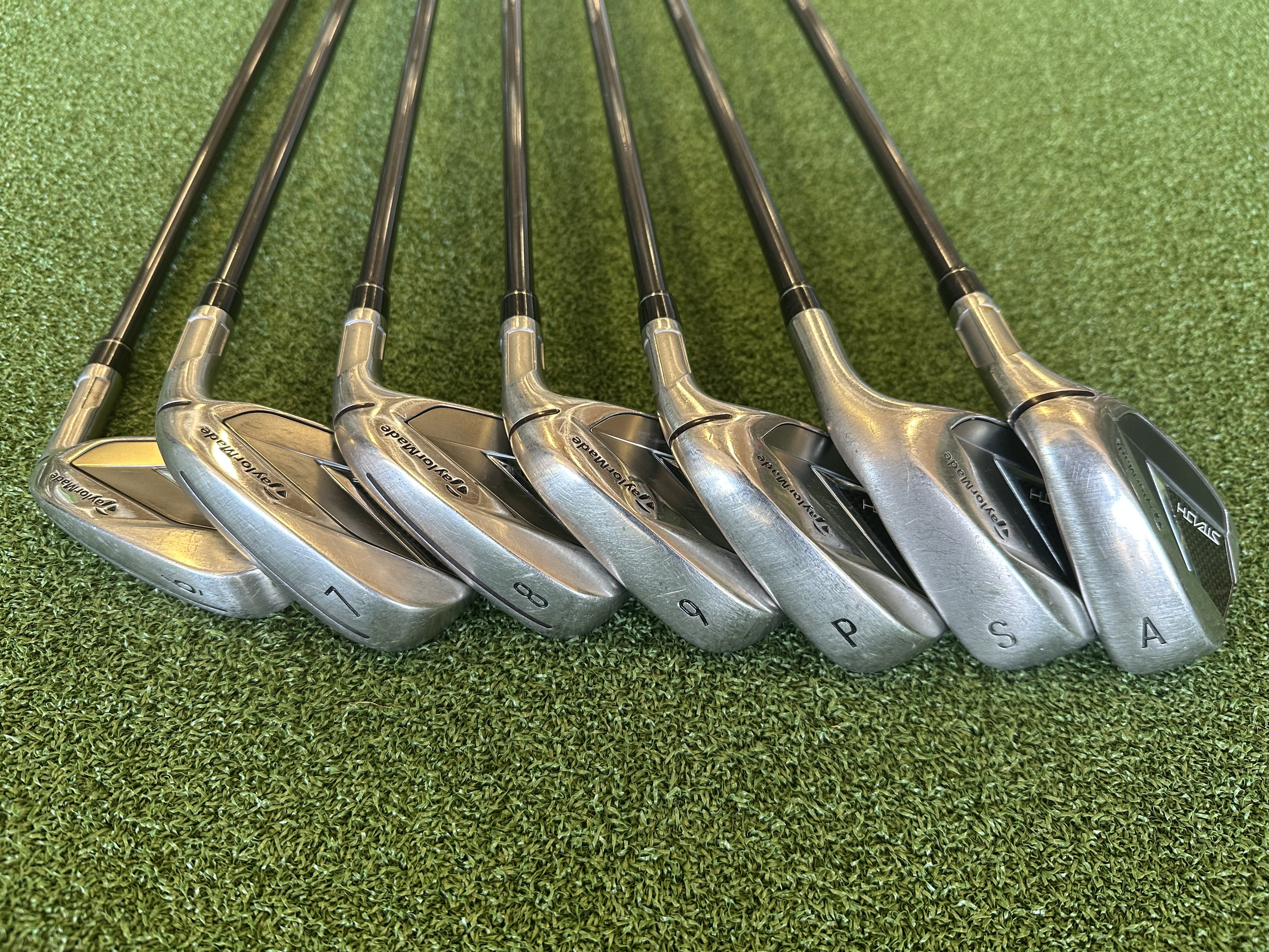 TaylorMade Stealth Iron Set - TaylorMade Stealth Iron Set | R/H
