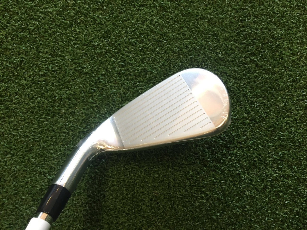 *New* 2021 Titleist T300 6-9, Pw Iron Set