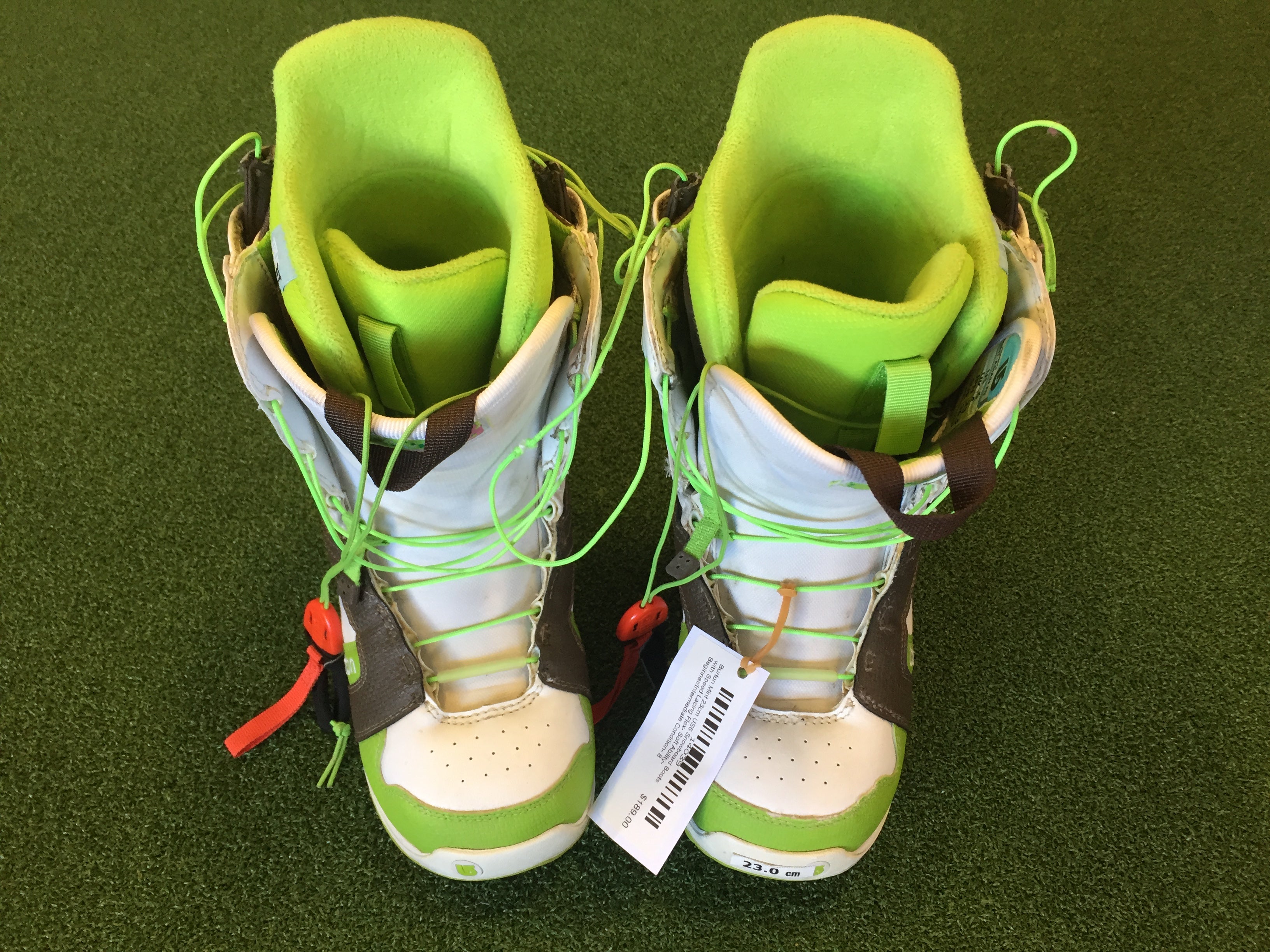 Burton 　MINT
スノーボードブーツ 女性用 ホワイト/グレー/パープル Burton Mint Speedzone 2024/25 Snowboard Boots – NZ Shred