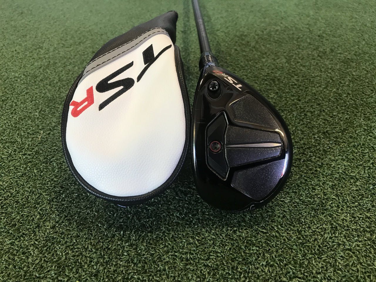 2023 Titleist TSR2 24° 5 Hybrid With Headcover