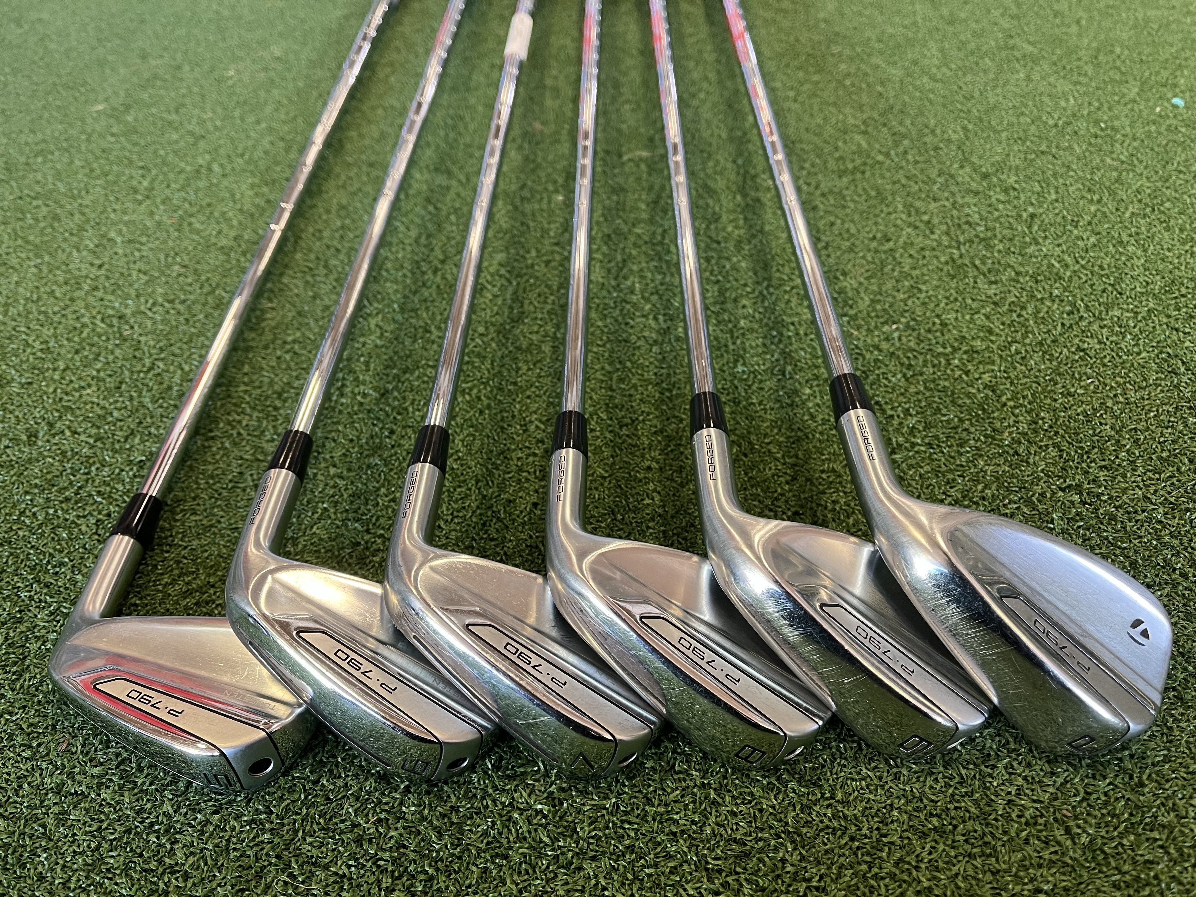 Taylormade P790 2019 アイアンセット 5-PW TaylorMade P790 2019 Iron Set | Golf Avenue