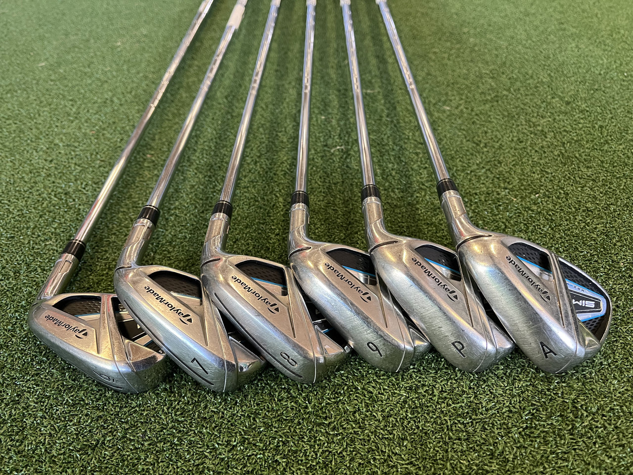 2020 TaylorMade Sim Max 6-Pw,Aw Iron Set *Corrosion on shafts*