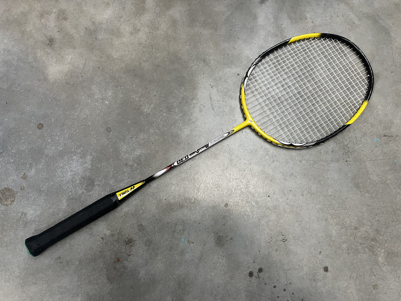 Yonex Muscle Power 030 Badminton Racket