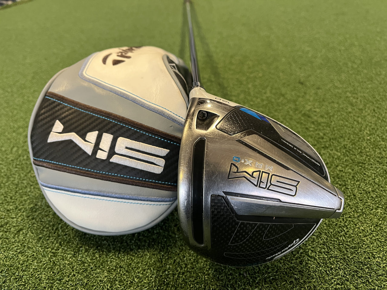 2020 TaylorMade Sim Max D 12° Driver With Headcover *Adapter Isn't Adjustable - Loft is 10°*