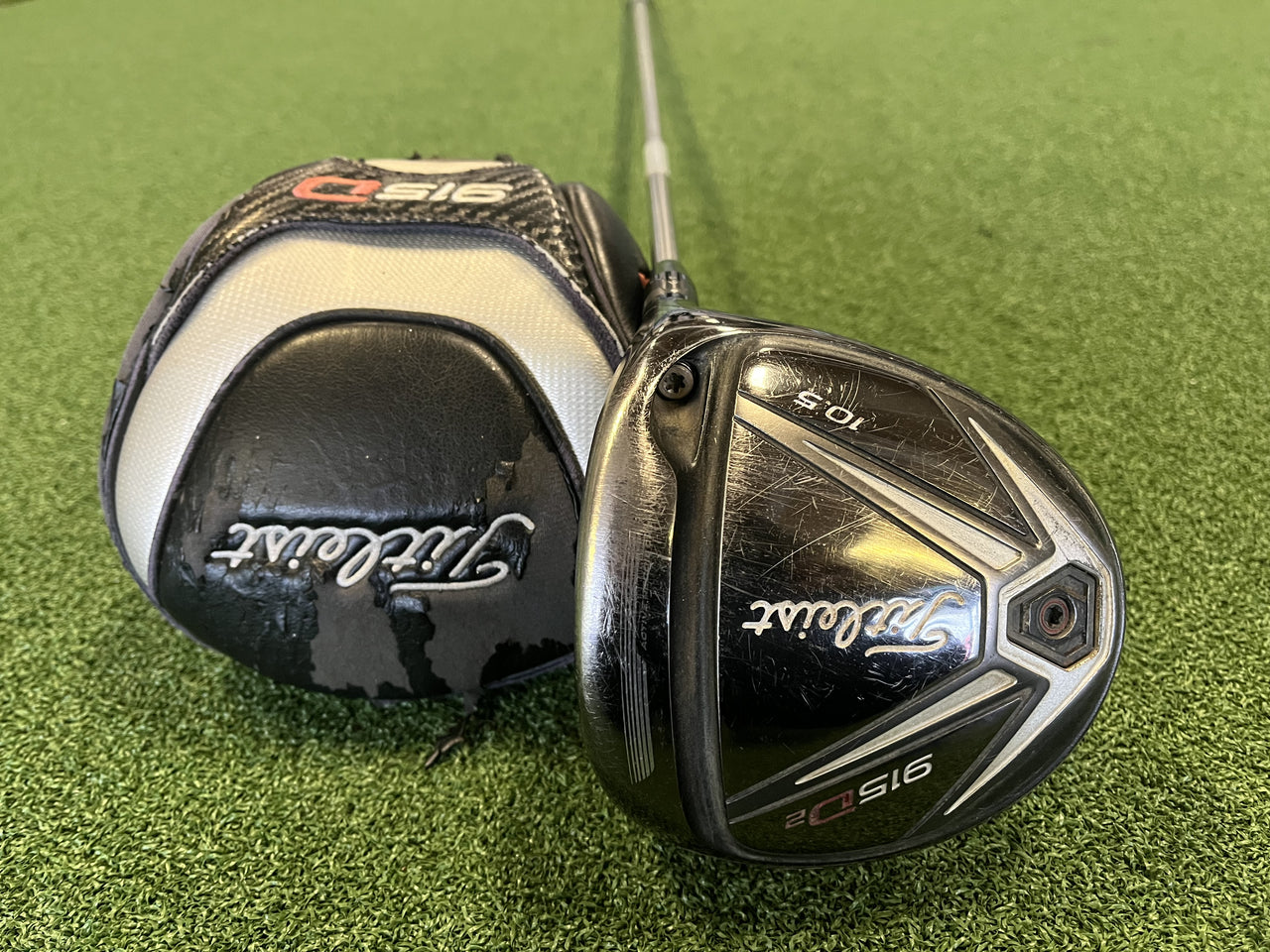 2014 Titleist 915 D2 10.5° Driver With Headcover
