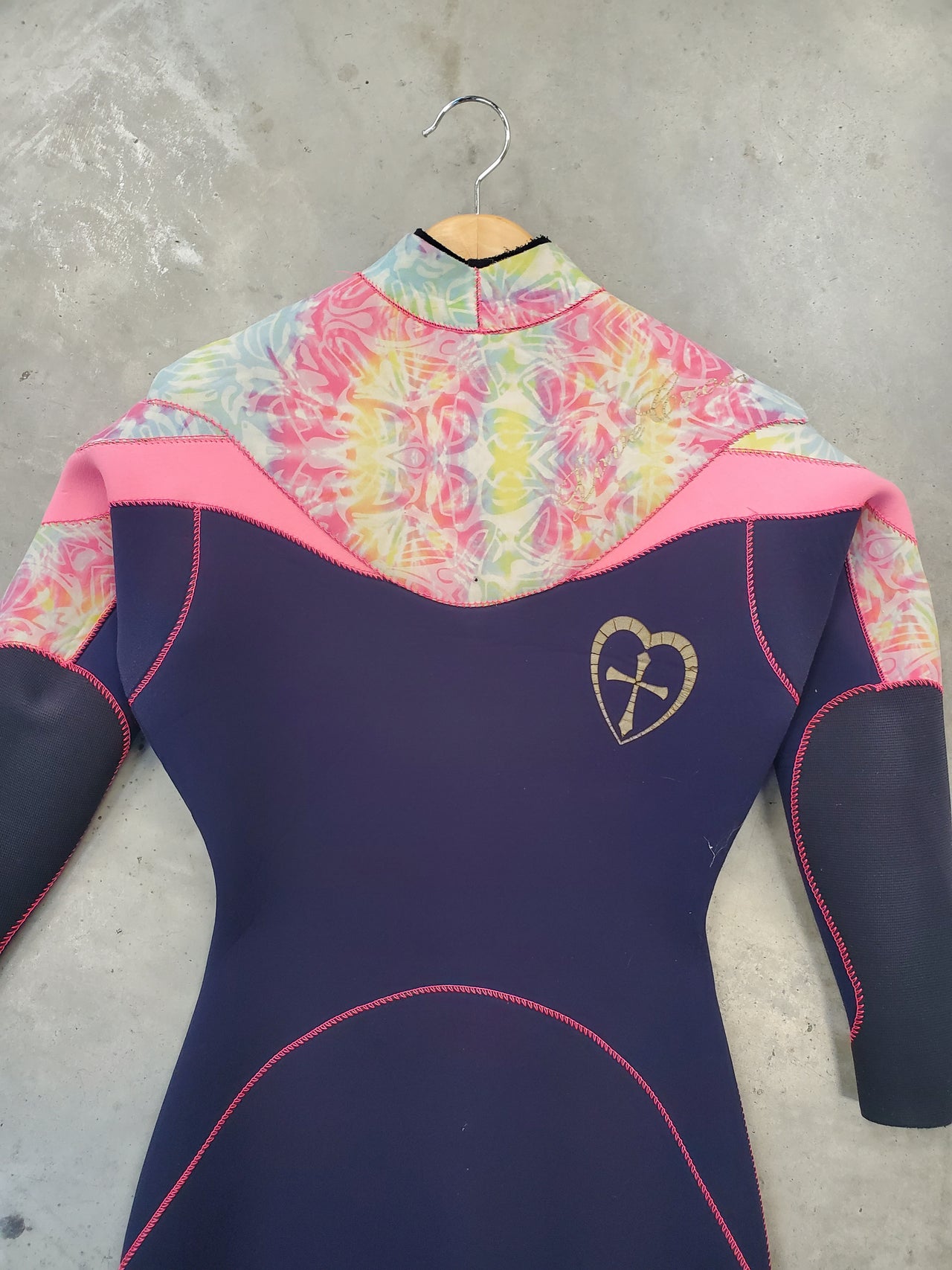 Love Cross Women Steamers Wetsuit Size Small 4mm