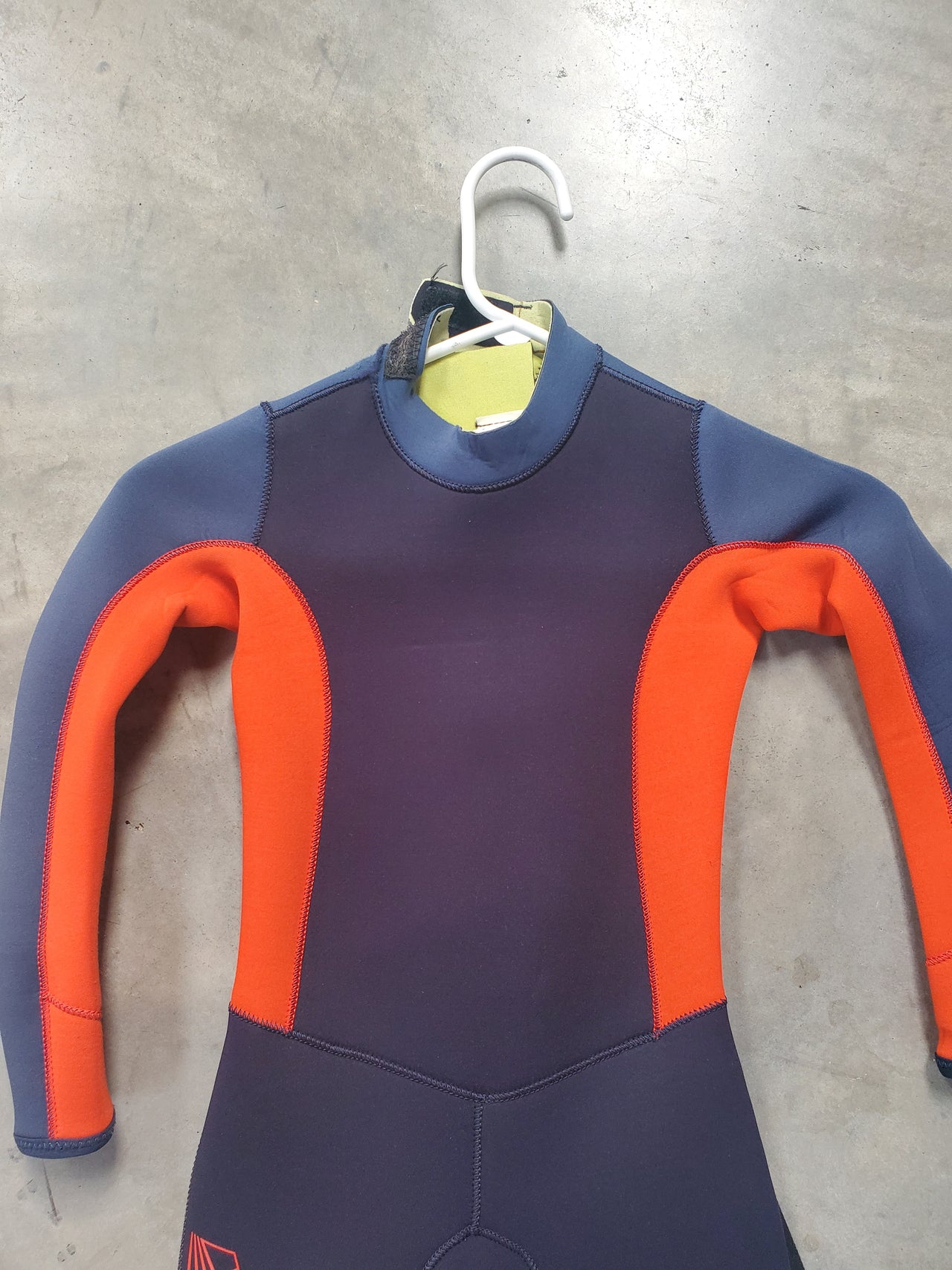 Kids Wetsuit  125 - 135cm Black / Red