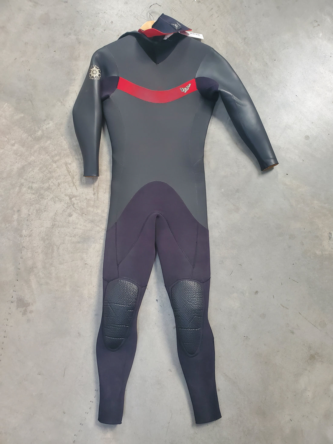 View Women Steamers Wetsuit Size Medium 4mm *Excellent Condition*
