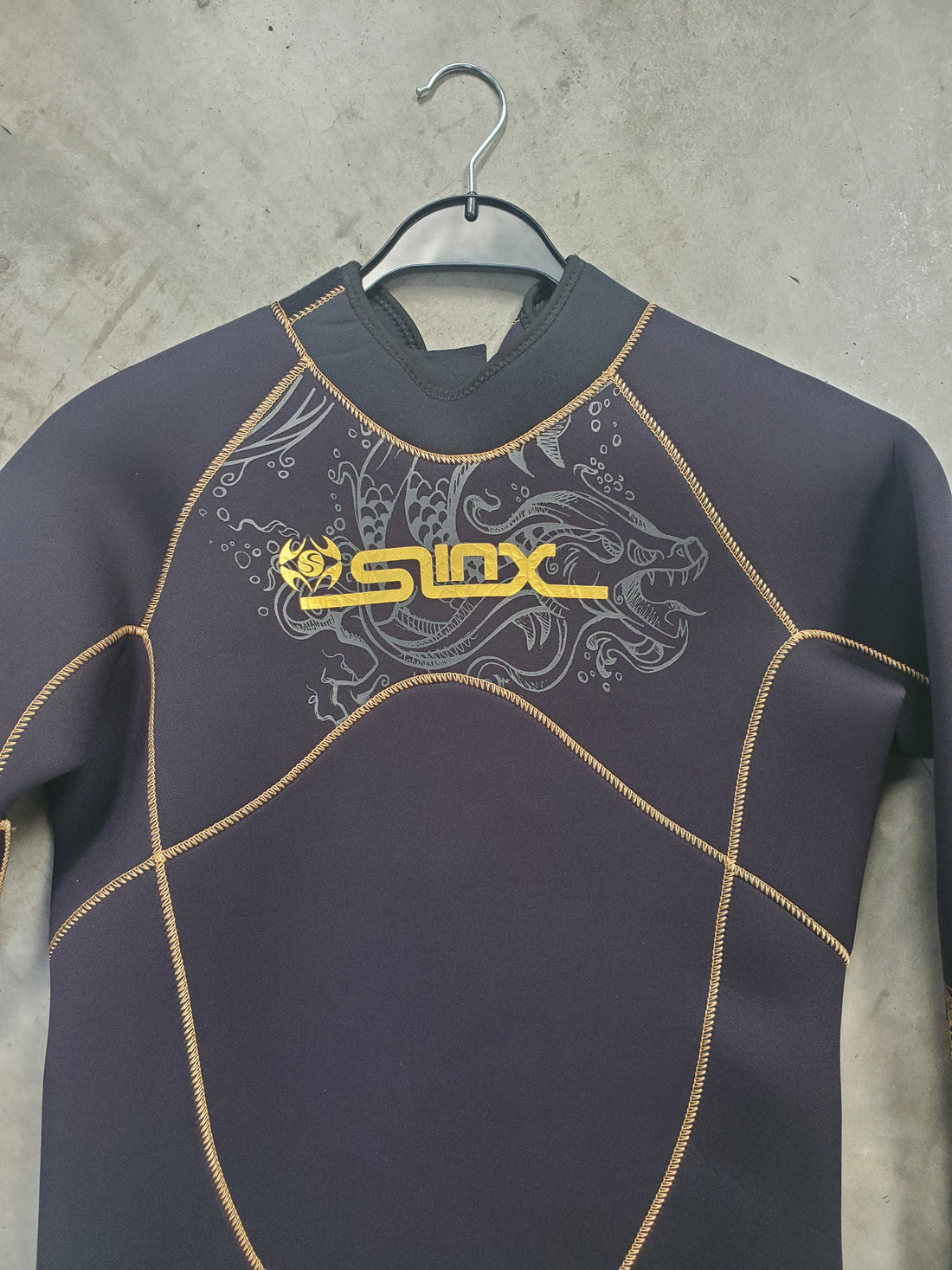 Sinx Steamers Wetsuit Size Small 4mm *Like New*