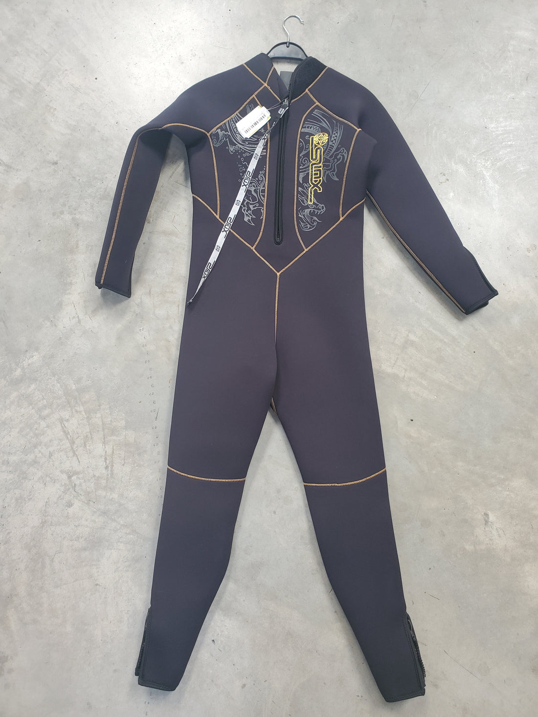 Sinx Steamers Wetsuit Size Small 4mm *Like New*