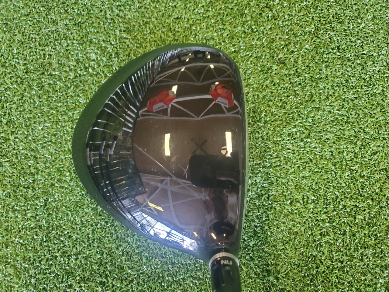 TaylorMade R9 10.5° Left Handed Driver