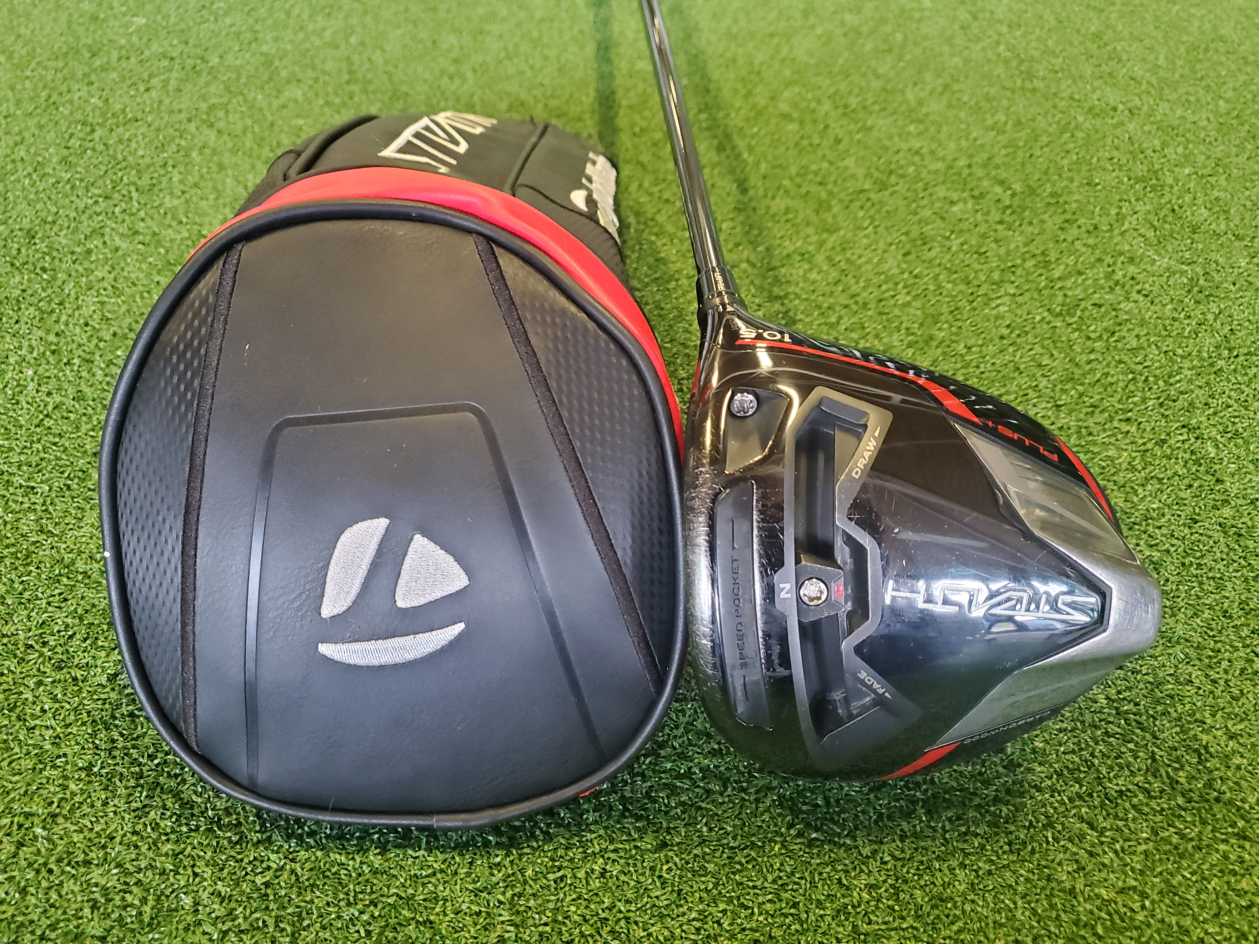 2022 TaylorMade Stealth Plus 10.5° Driver Dexterity- R/H Flex