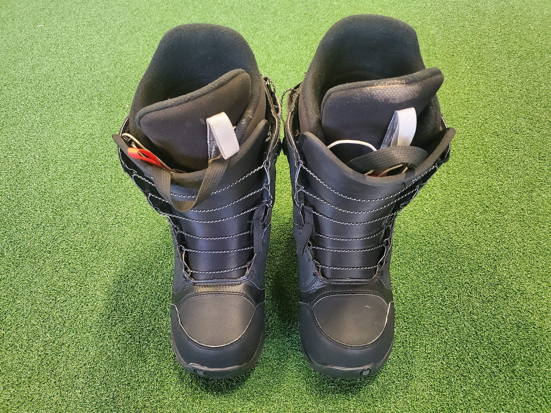 burton imprint snowboard boots Burton Imprint 1 Snowboard Boots Quick Zone Adjustment