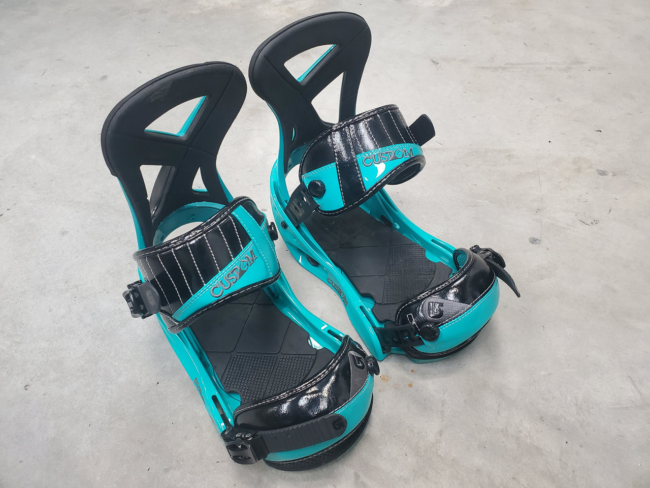 Burton Custom Medium Snowboard Bindings *Excellent Condition*