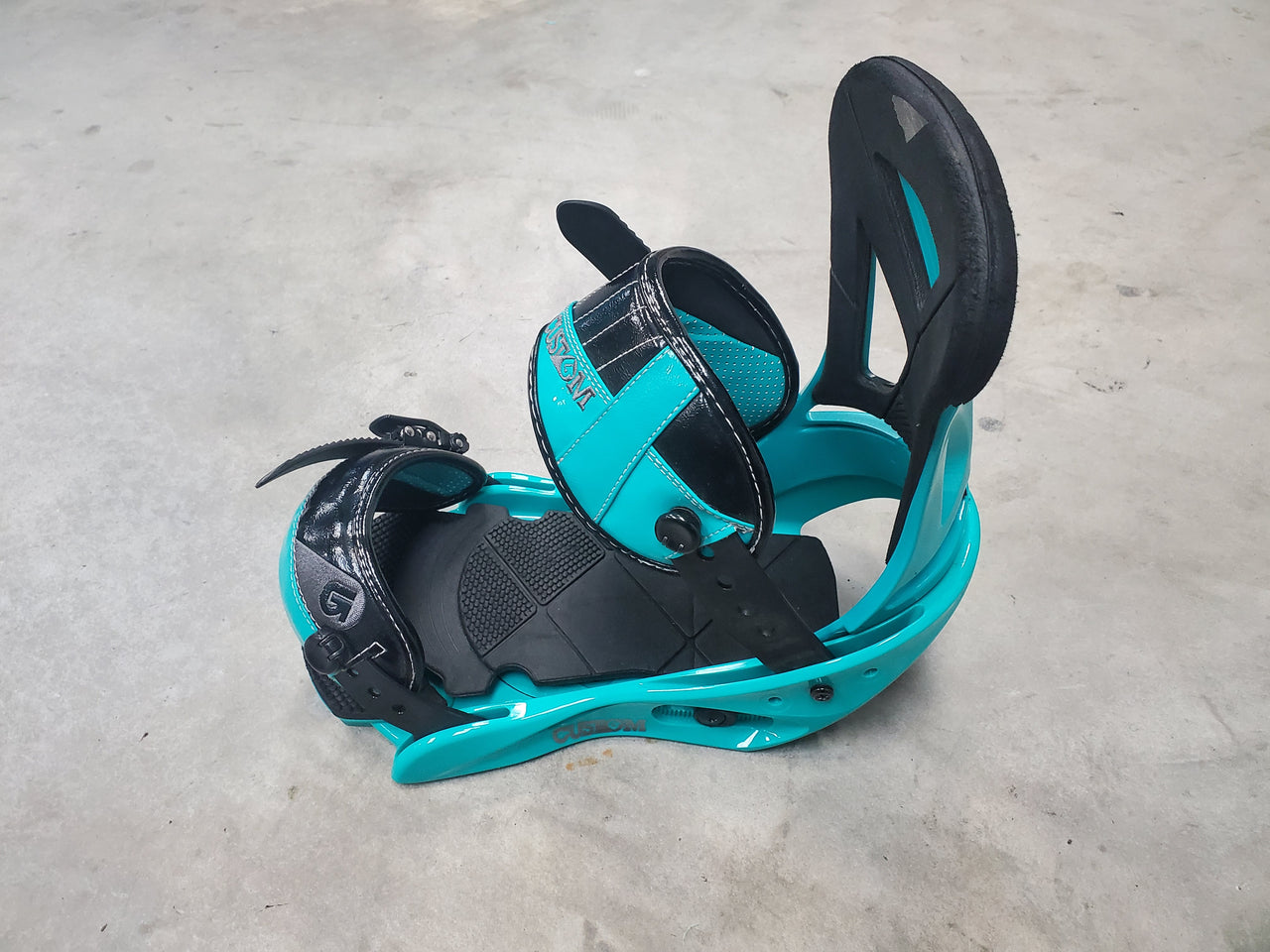 Burton Custom Medium Snowboard Bindings *Excellent Condition*