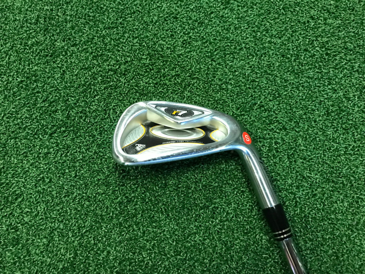TaylorMade R7 5-9, PW Iron Set *Excellent Condition*