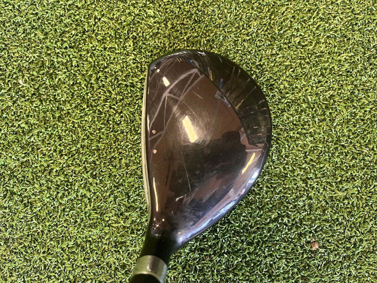 TeeLess 22° 4 Hybrid With Headcover