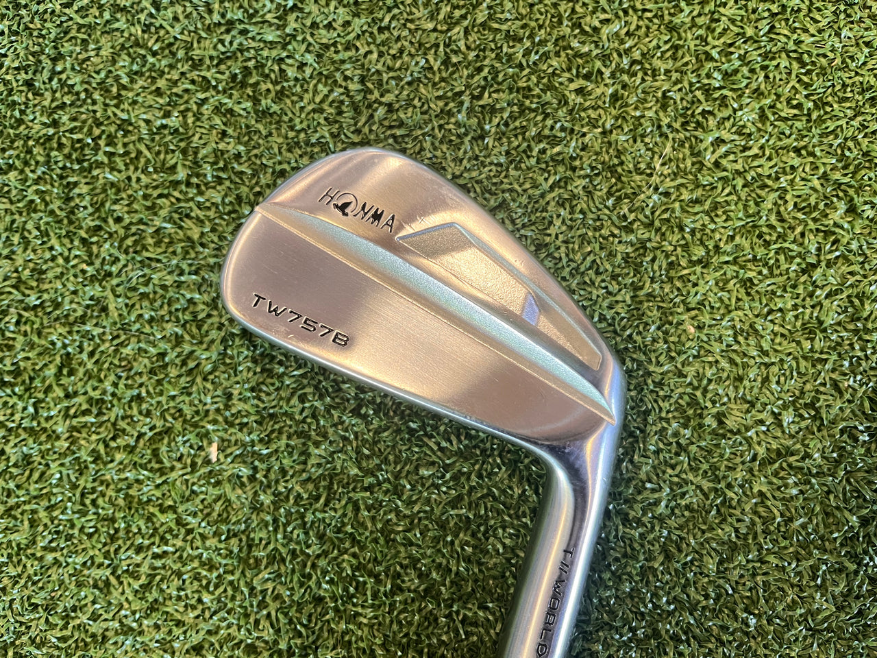 2022 Honma TW757B 5-9, PW Iron Set