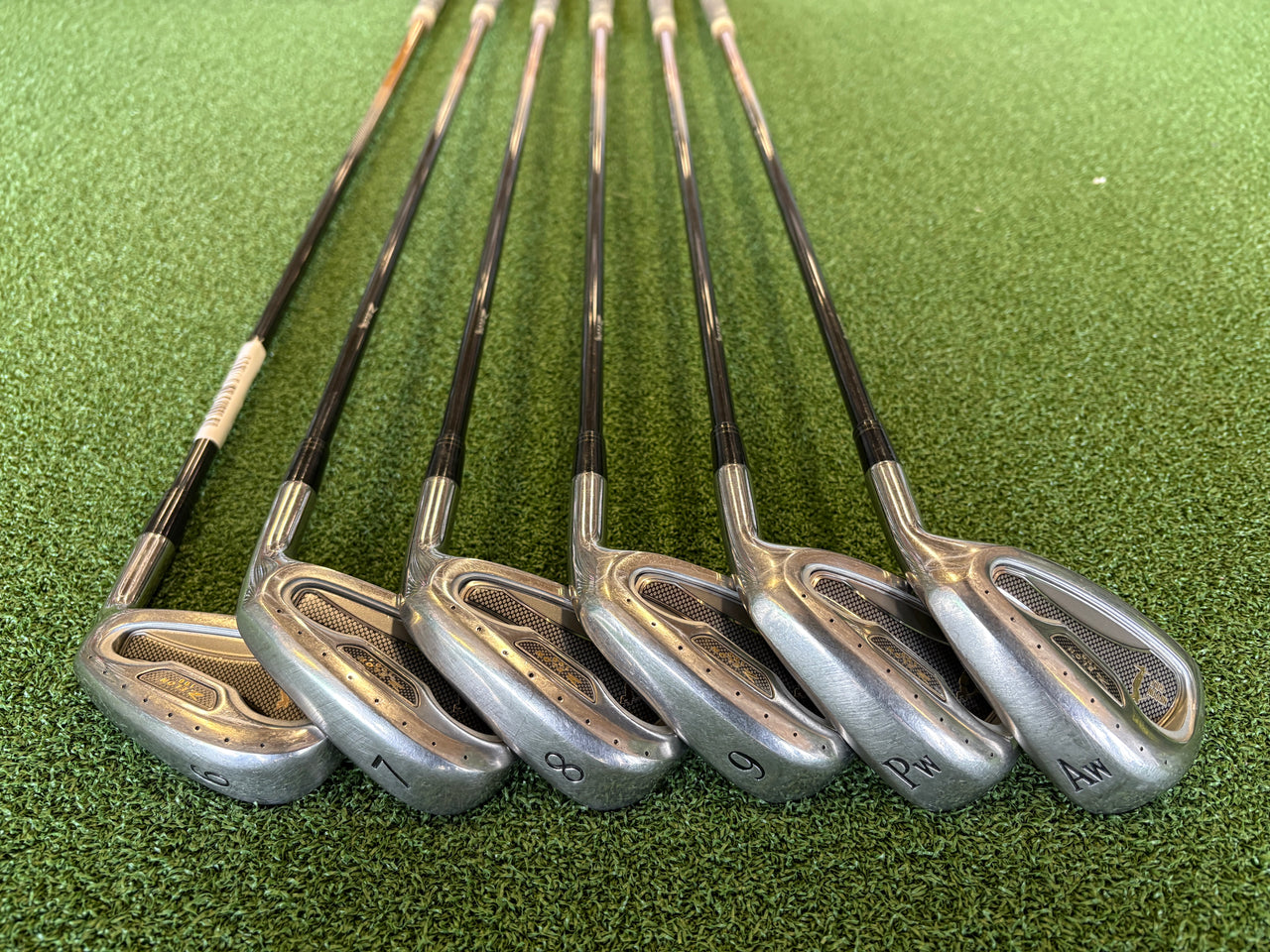 Nippon Golf Zelon 100 6-9, Pw, Aw Iron Set