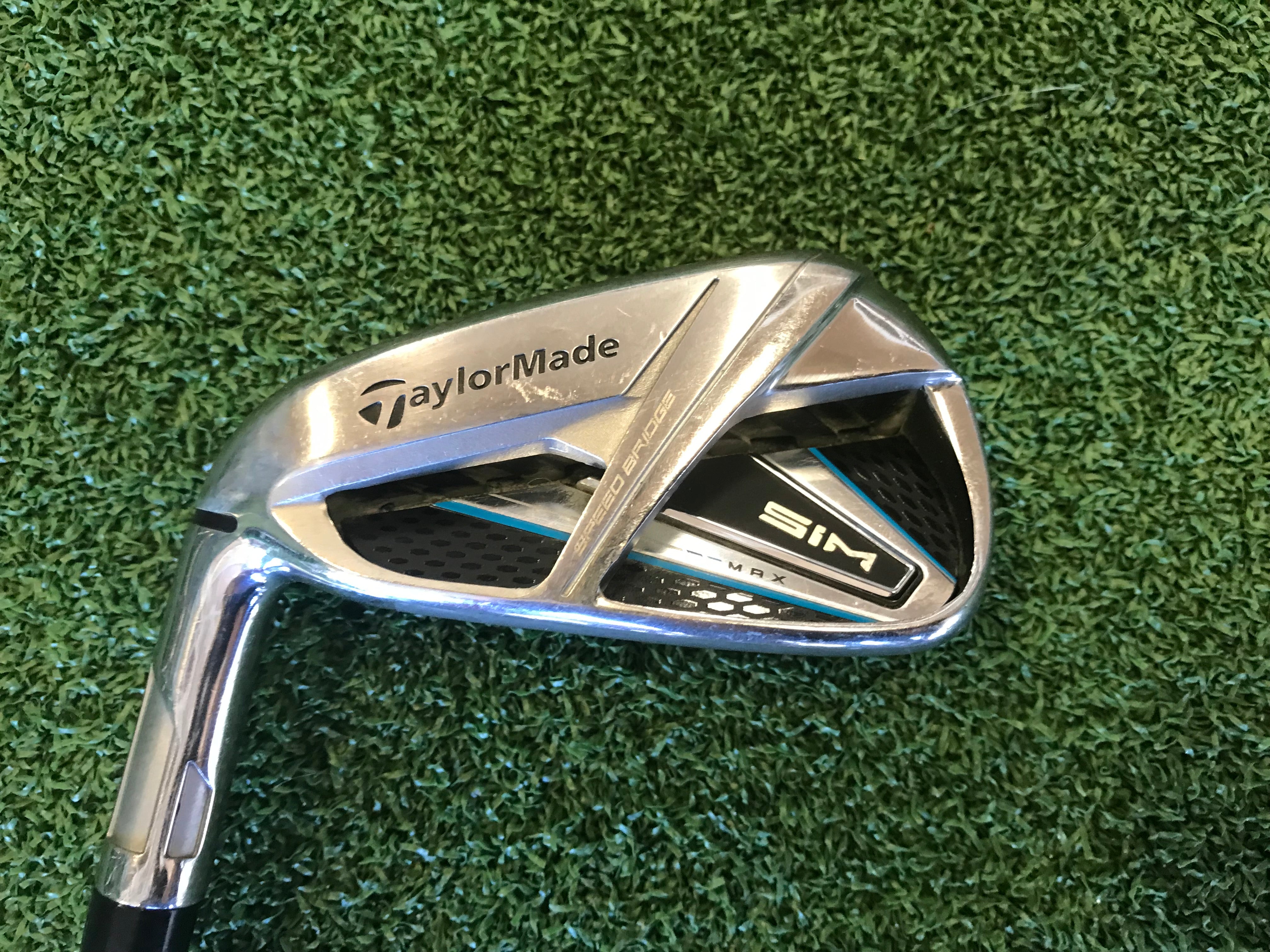 TaylorMade Sim Max 5-9, Pw Left Handed Iron Set