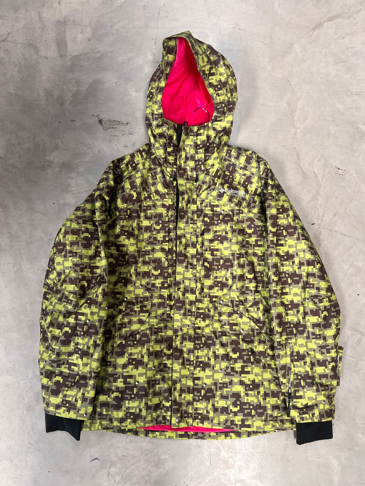 Columbia Mens Snow Jacket Size- Medium *Excellent Condition*