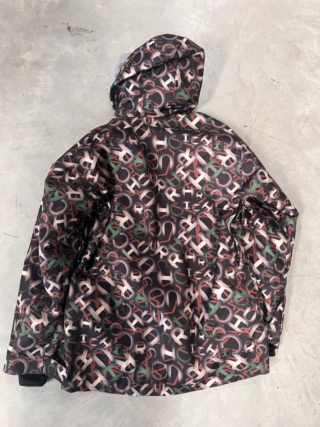 Chur Mens Snow Jacket Size- Medium *Excellent Condition*