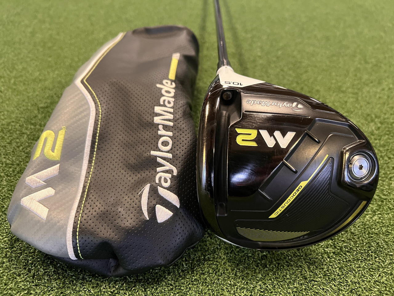 TaylorMade M2 10.5° Driver With Headcover *Excellent Condition*