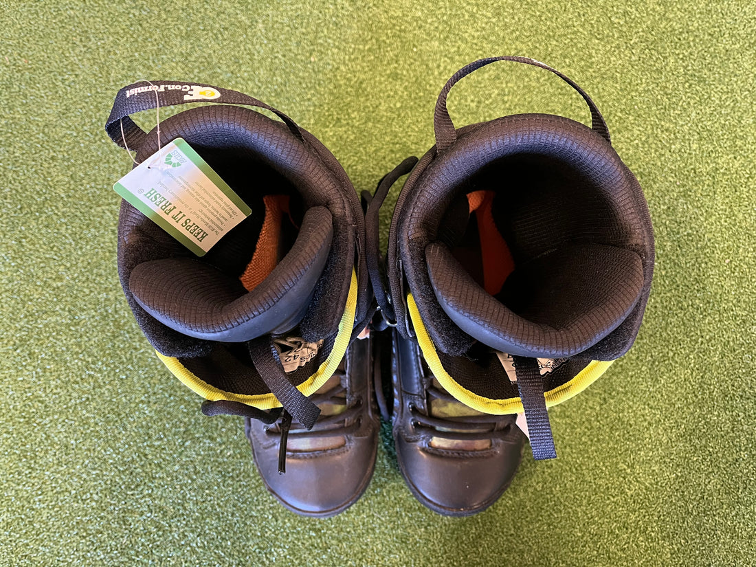 2016 Rome SDS Libertine 27cm US9 Snowboard Boots with Traditional Laces *Like New*
