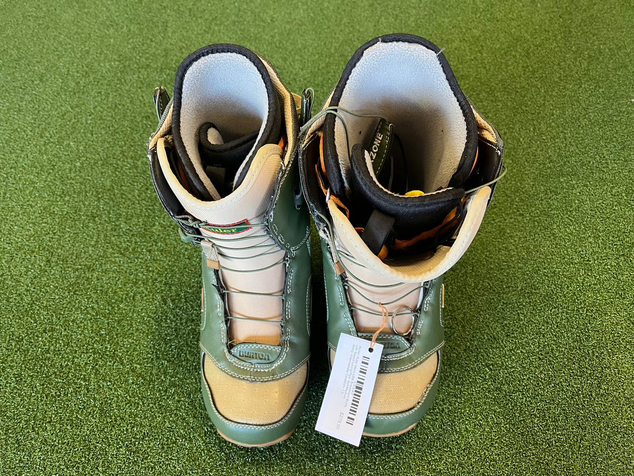 Burton Ruler 26cm US8 Snowboard Boots with Speed Lacing