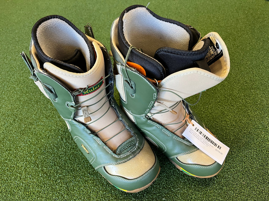 Burton Ruler 26cm US8 Snowboard Boots with Speed Lacing