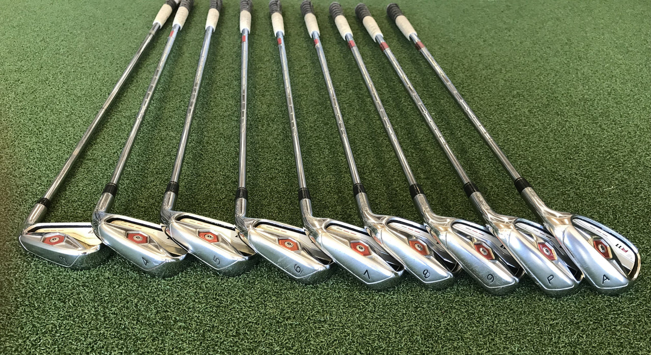 TaylorMade R11 3-9,PW,AW Iron Set