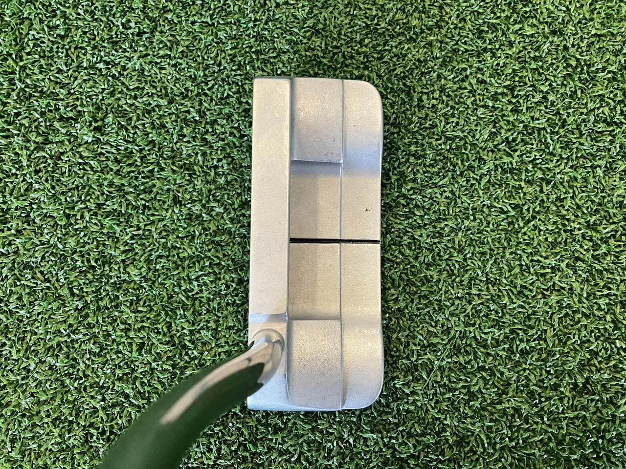 2013 Nike Method Core MC 04w 33" Putter
