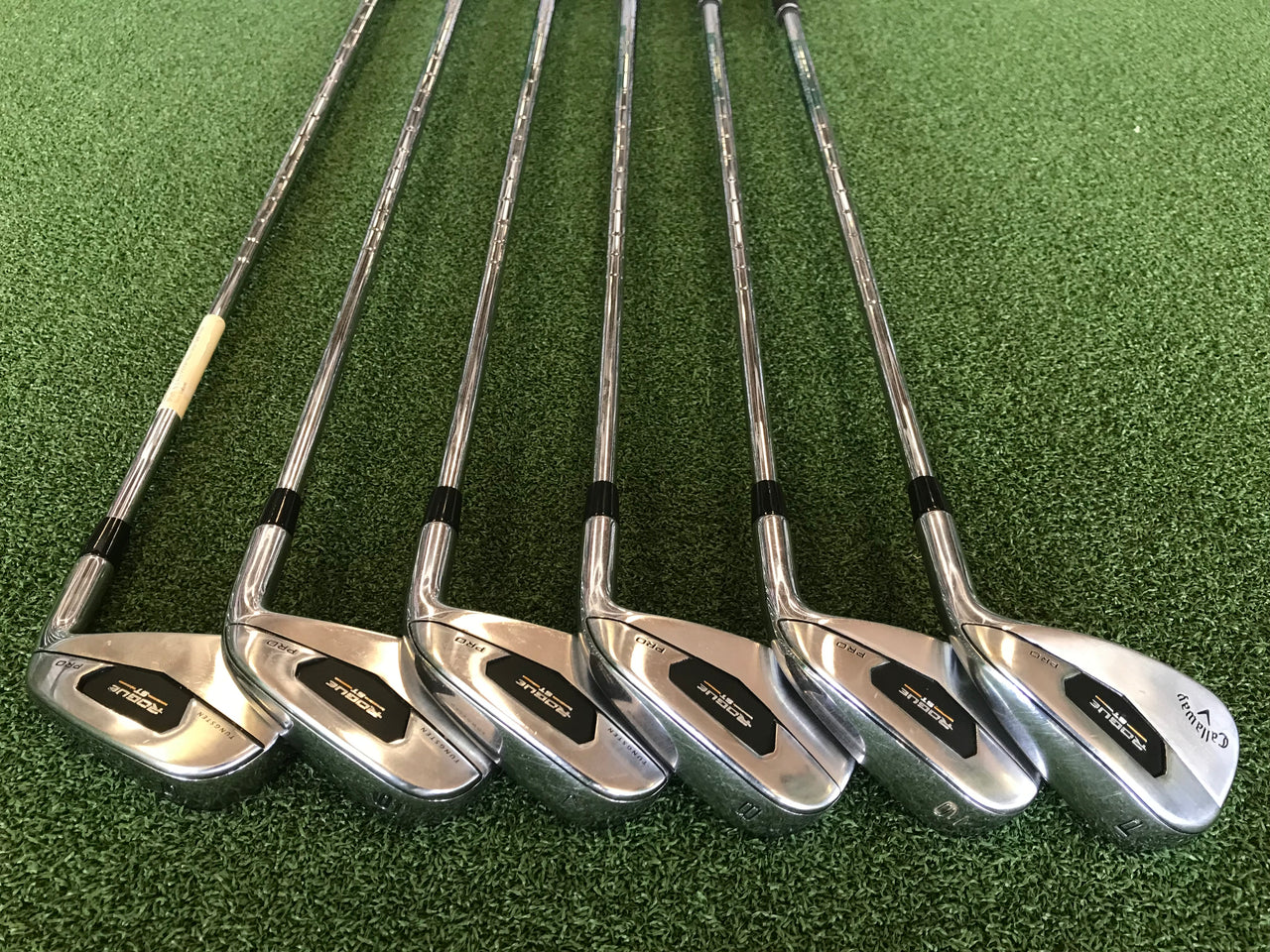 2022 Callaway Rogue ST Pro 5-9,Pw Iron Set *Like New*