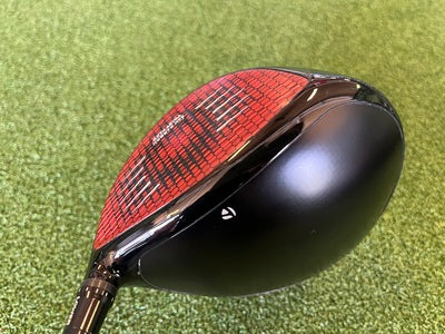 2022 TaylorMade Stealth Plus + 10.5° Driver With Headcover