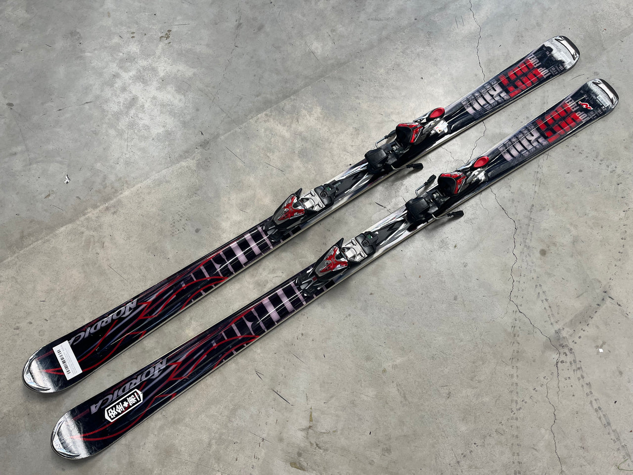 NORDICA Hot Rod 170cm Mens Skis *Excellent Condition*