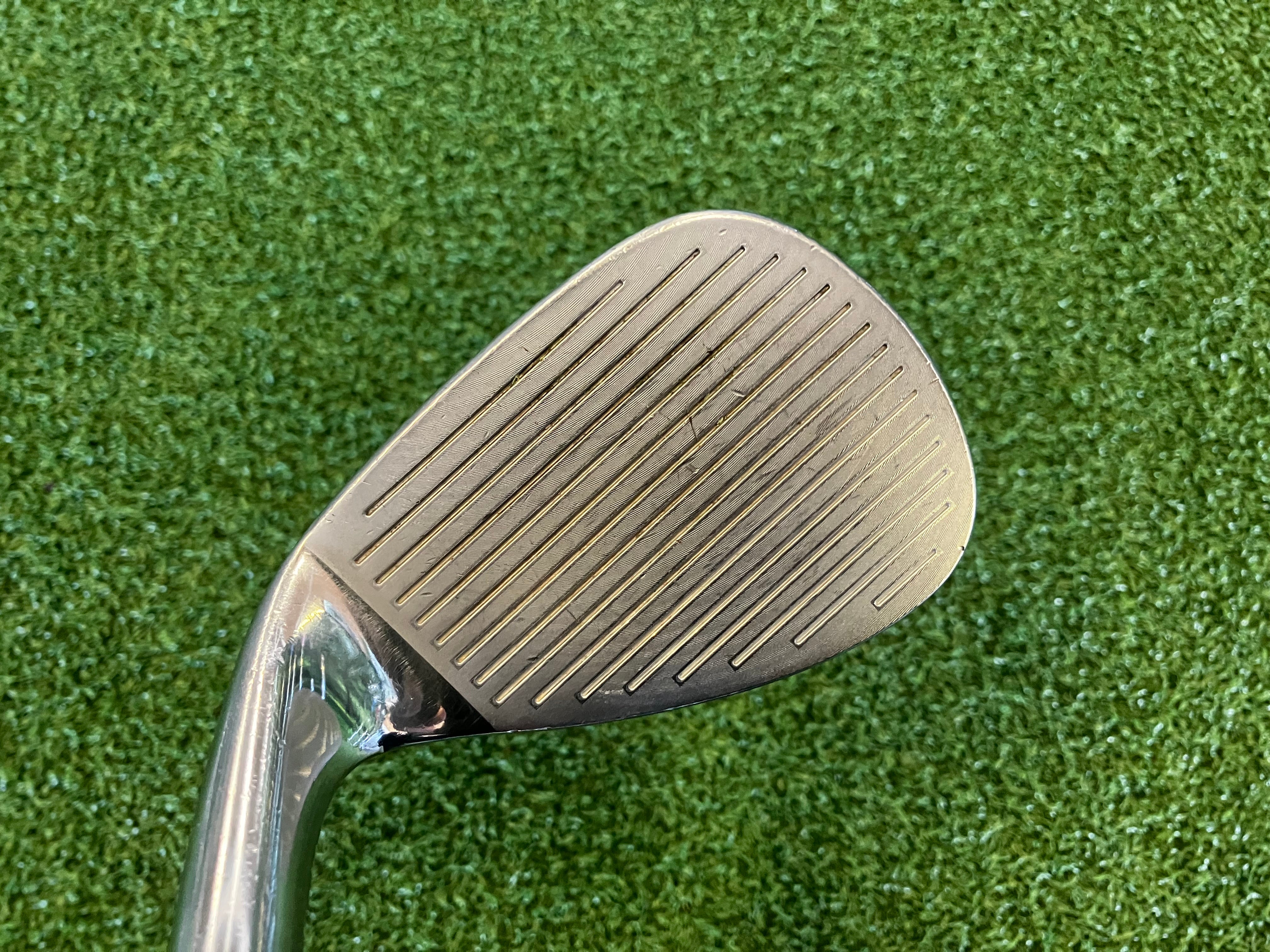 2023 Cobra Snakebite 56° Wedge