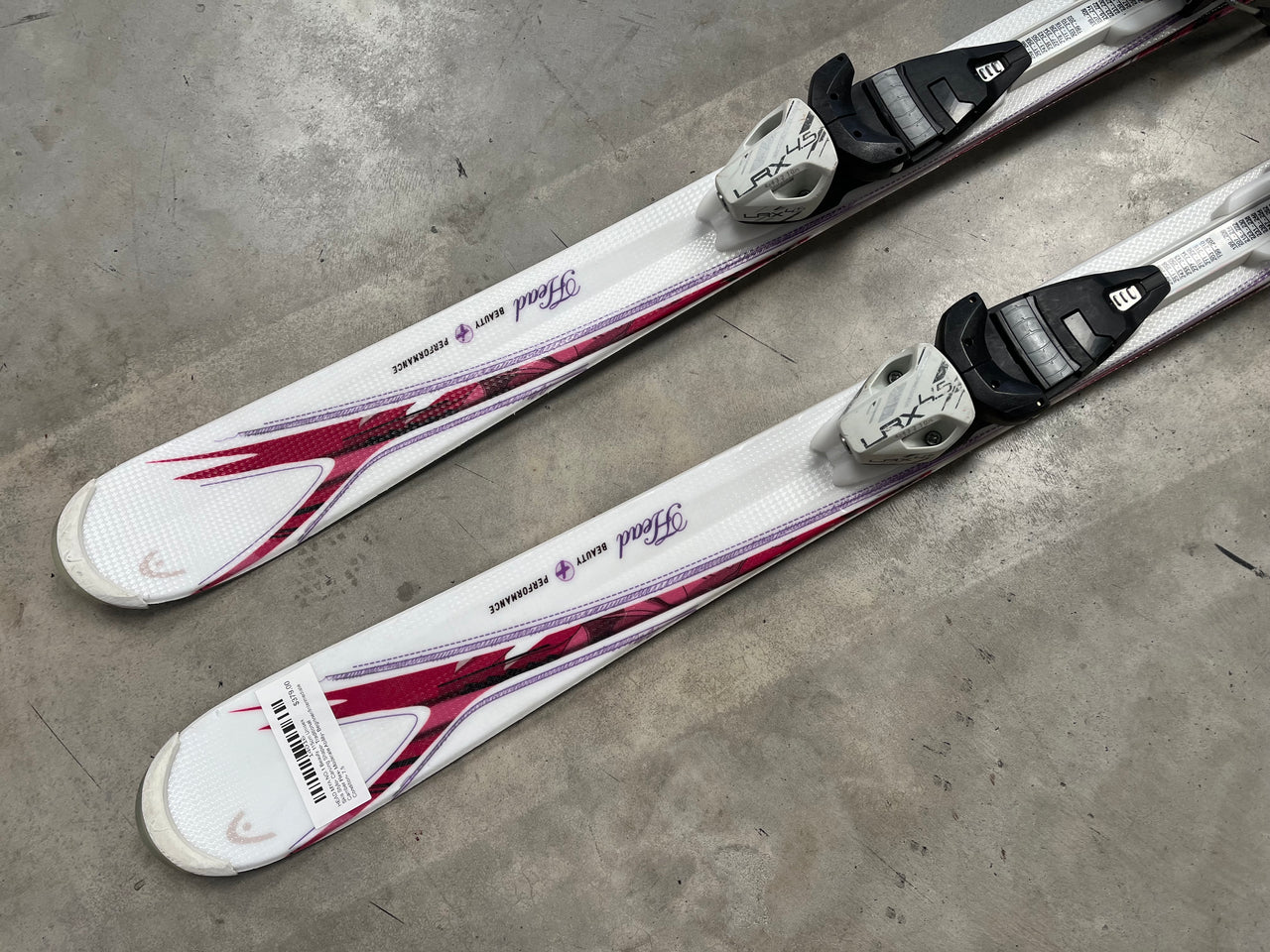 HEAD MYA NO.1 Beauty 115cm Junior Skis Style- Carving Shape- Traditional Camber Flex- Moderate Ability- Beginner/Intermediate Condition- 7.5