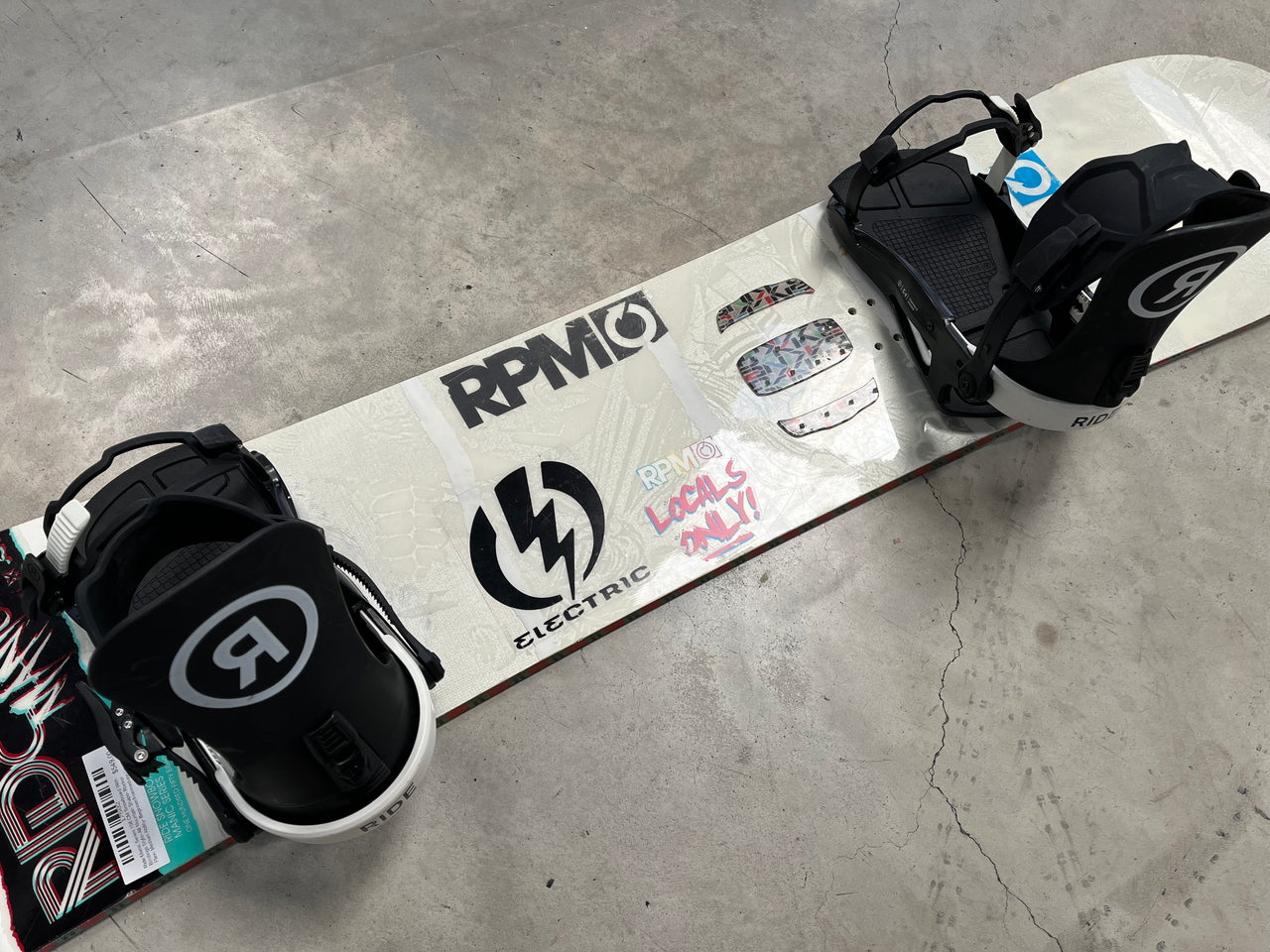 Ride Manic Series 158 CM Snowboard With Bindings