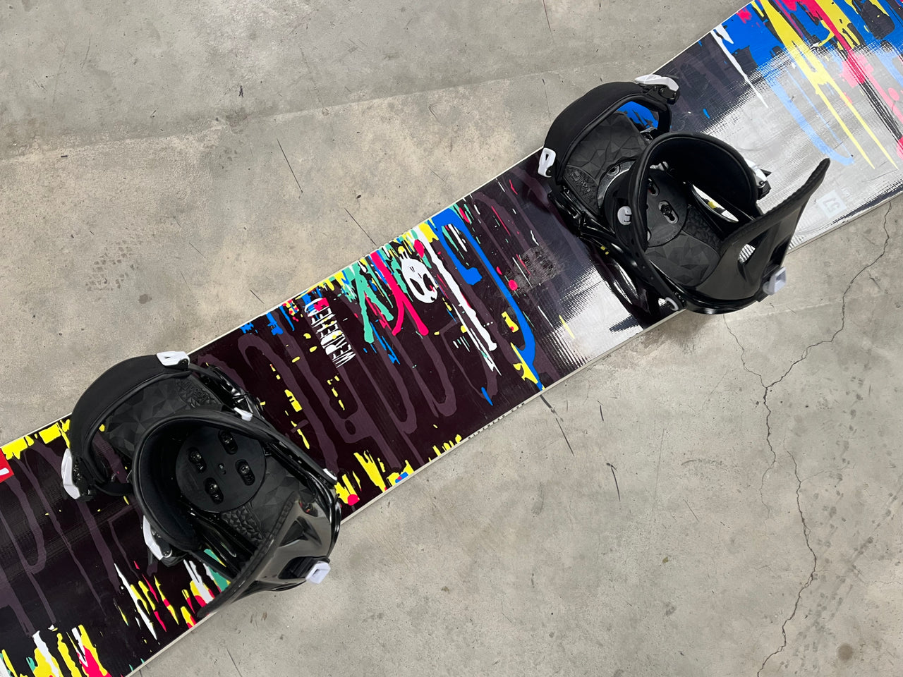 Head 157cm Snowboard With Bindings