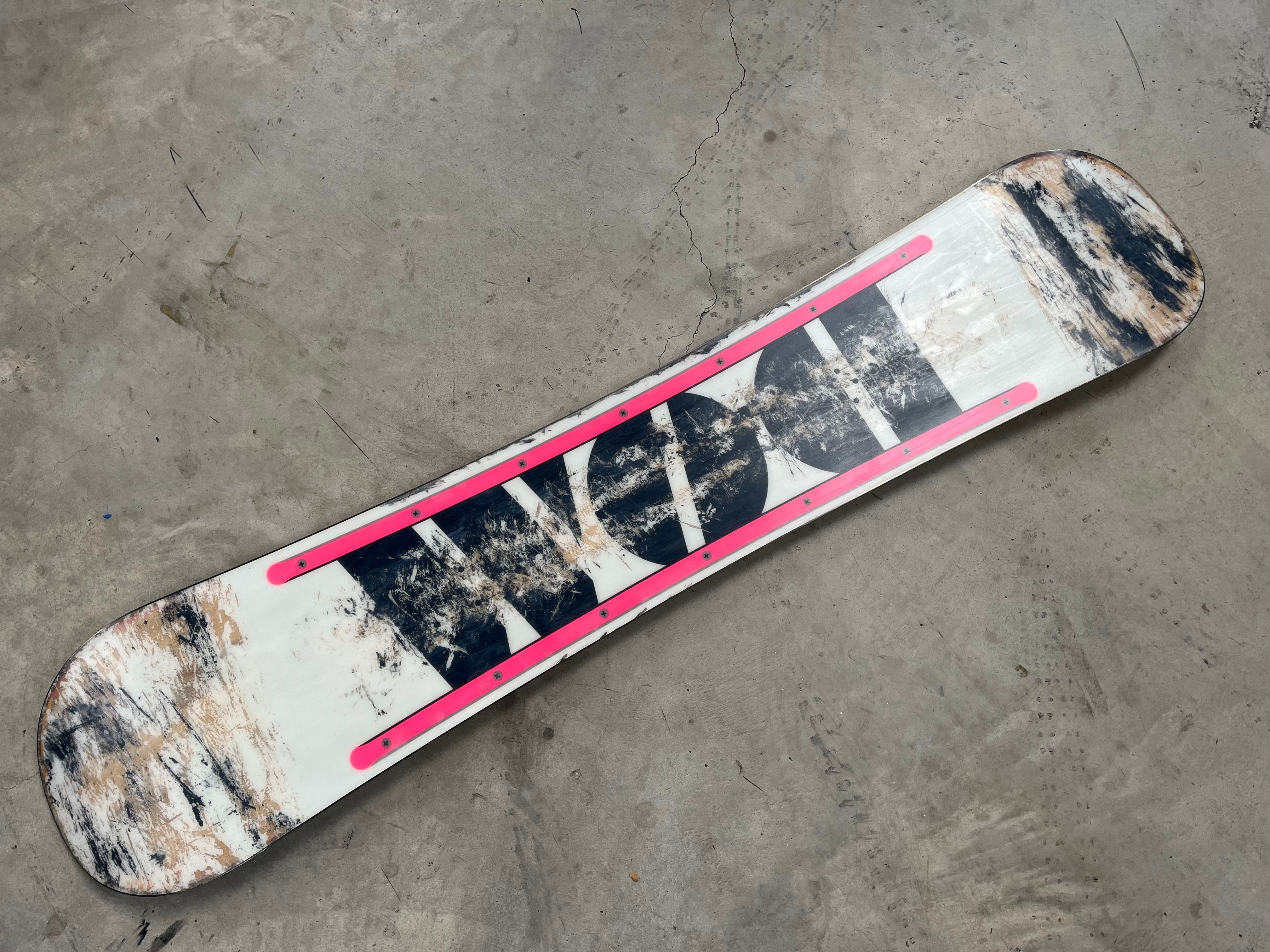 BURTONドミナント 2008 Burton Dominant 154cm Women's Twin Snowboard *Excellent Condition