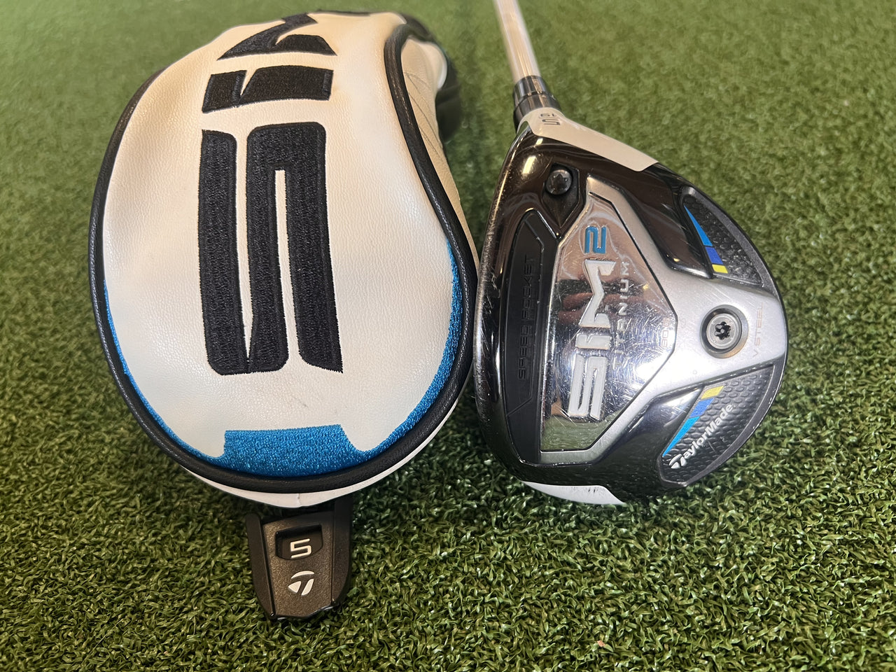TaylorMade Sim 2 Titanium 19° 5 Wood With Headcover