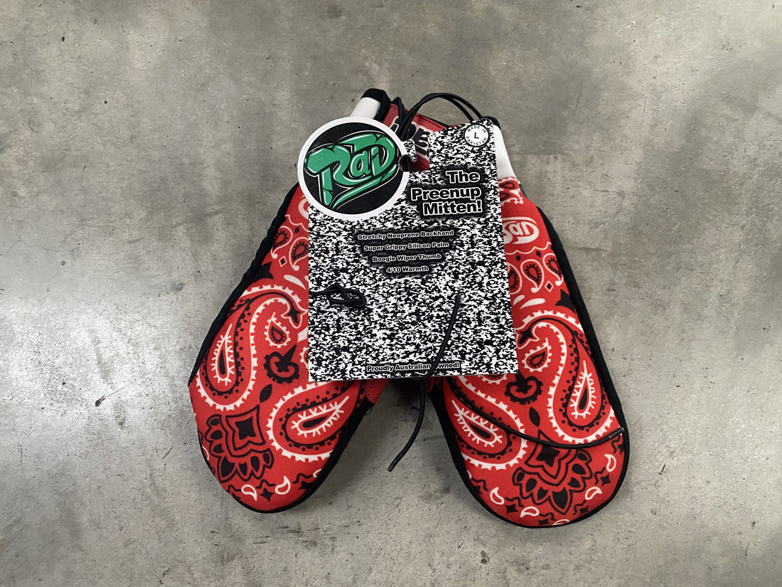 *New* RAD! Winter Mittens Size - Large