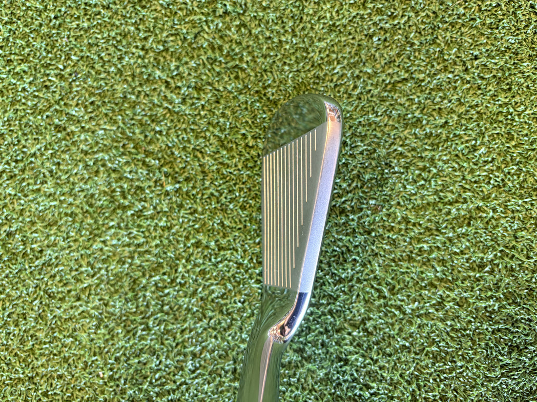 2011 TaylorMade R11 5-9, Pw Iron Set